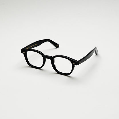 Perspective view of Fire Black optical frame