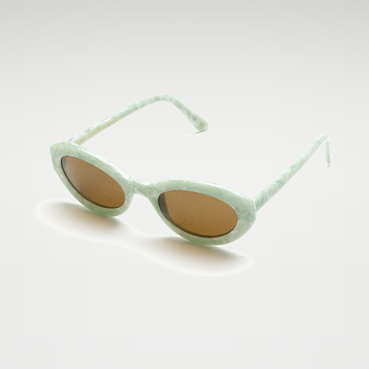 Mireye Coolangatta sunglasses in mint pearl, perspective view.