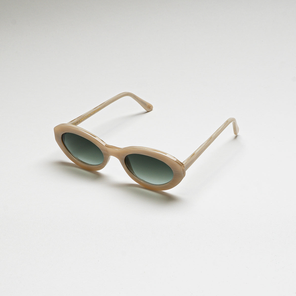 Mireye Coolangatta sunglasses in white pearl, perspective view.