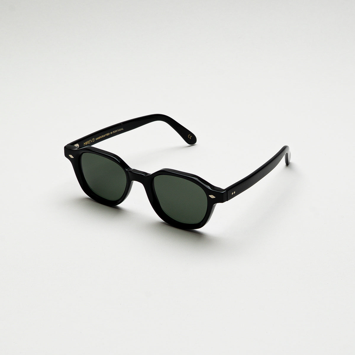 Mireye Earth sunglasses in black, perspective view.