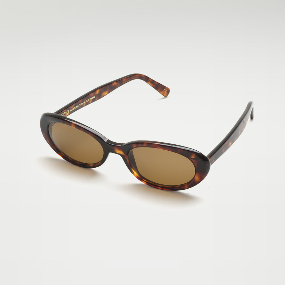 Mireye Emmy sunglasses in tortoise, perspective view.