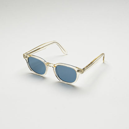 Mireye Fire sunglasses in crystal sand, perspective view.