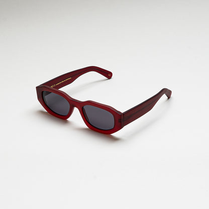 Mireye Kalahari sunglasses in cherry matte, perspective view.