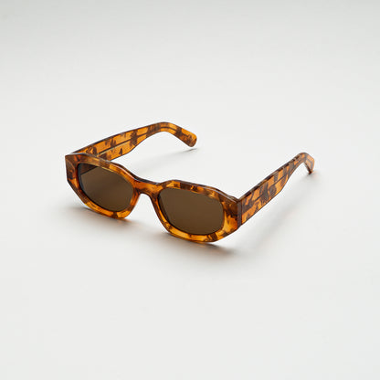 Mireye Kalahari sunglasses in desert amber, perspective view.