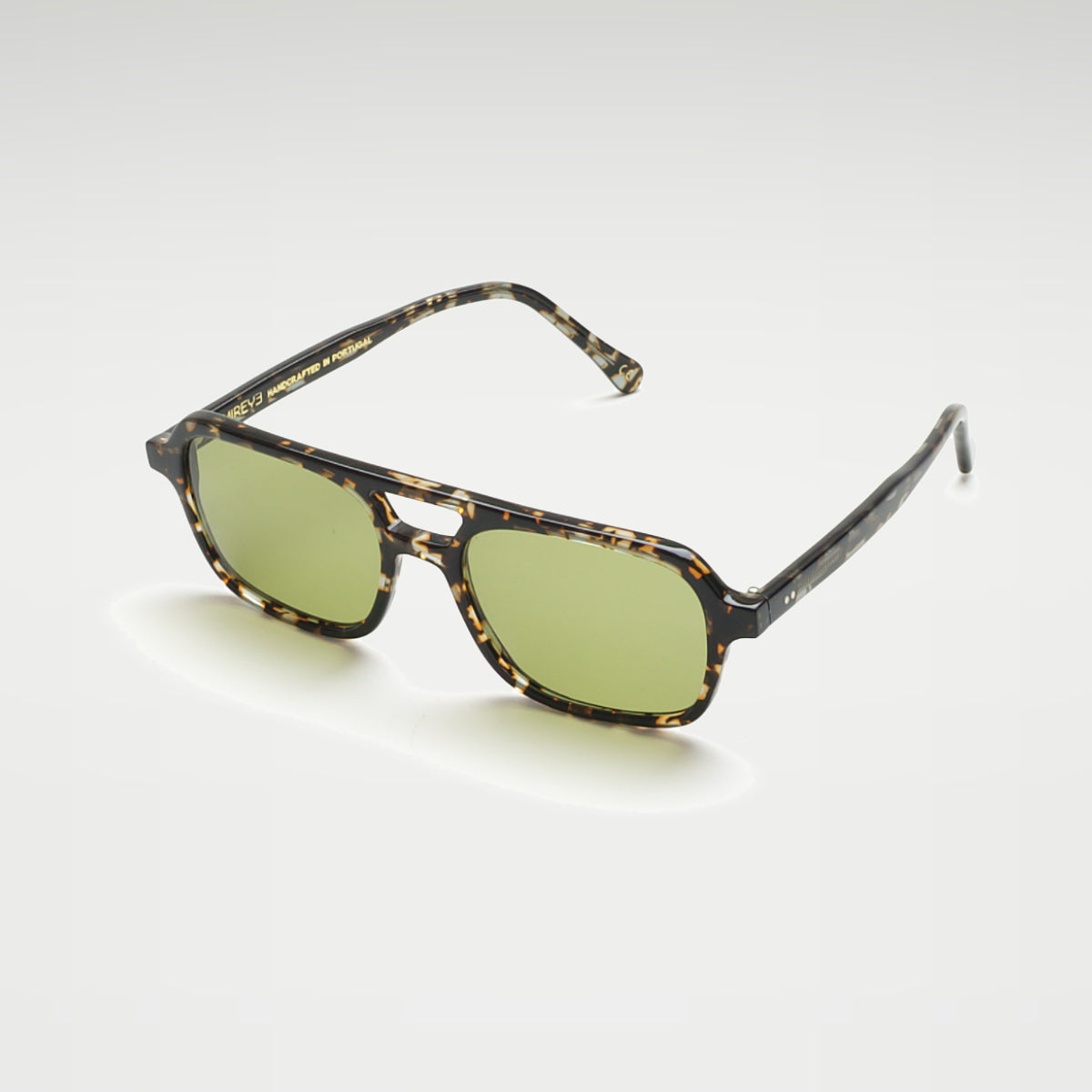 Mireye Mikuni sunglasses in ember tortoise, perspective view.