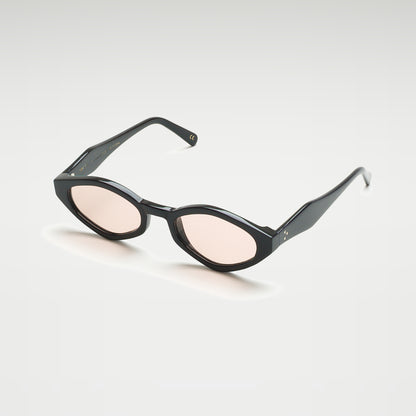 Mireye Wicklow sunglasses in black rose, perspective view.