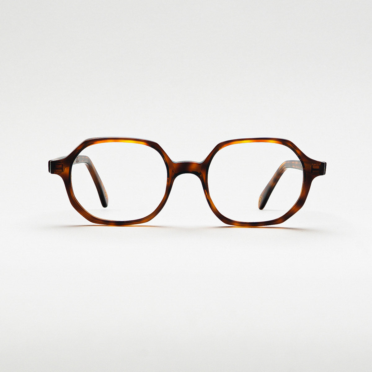 Front view of Zicatela Tortoise optical frame